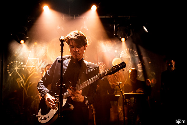 Tiny Legs Tim live in de AB Club