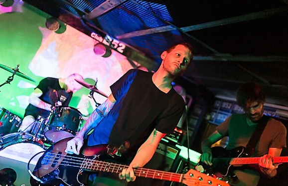 FAKE INDIANS © Ann Cnockaert