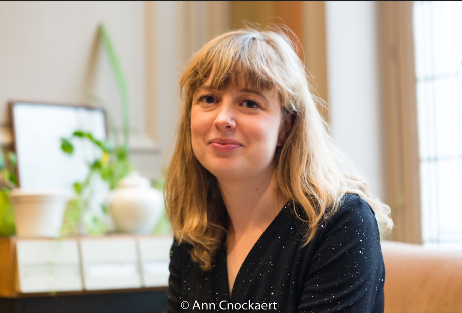 HUMAN WITHOUT GRAVITY © Ann Cnockaert