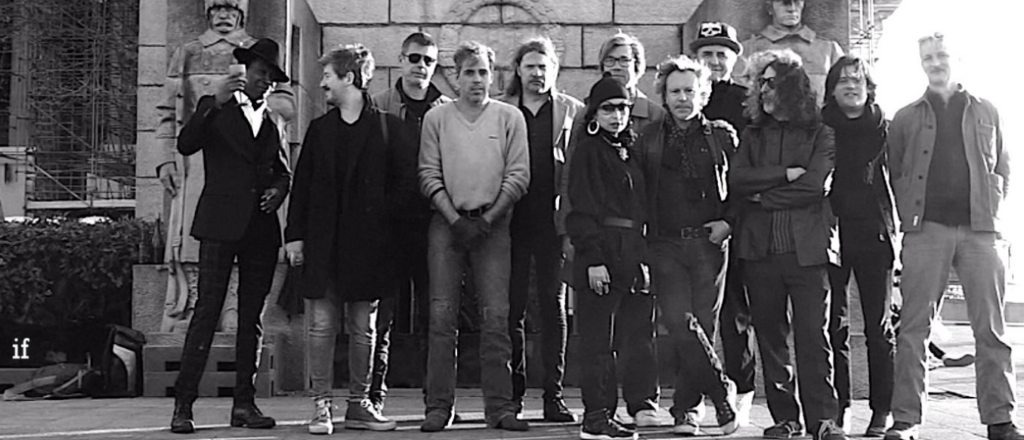 INDIVIDUAL FRIENDS © Charley Case