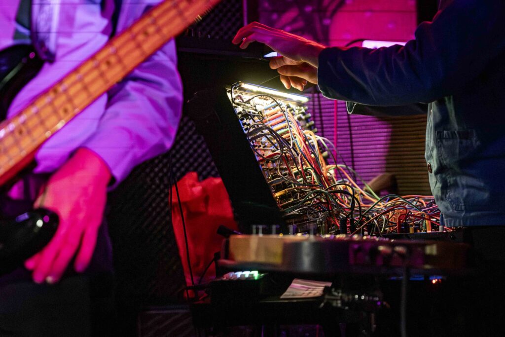 THE NIGHT CLUB © Hannelore Dieleman