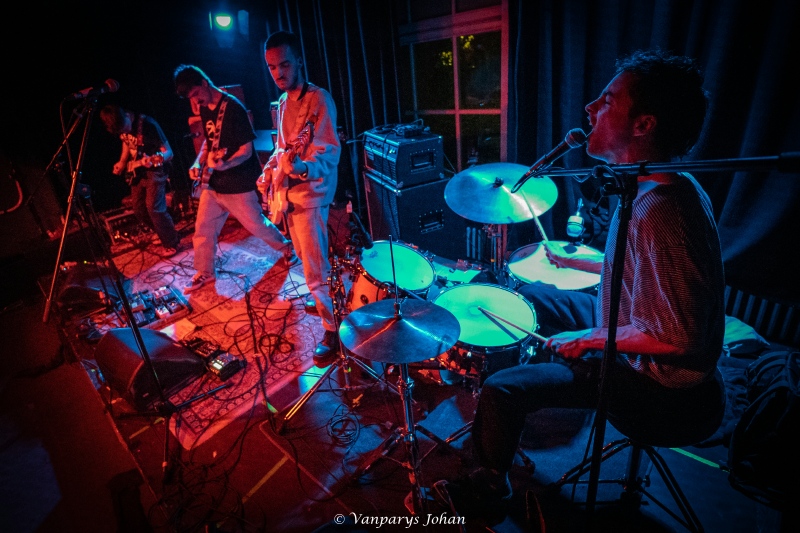 THE WEARY © Johan Vanparys