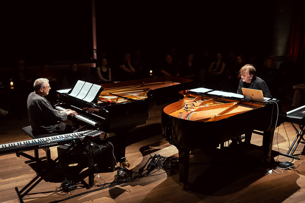 Alvin Curran & Daan Vandewalle © Björn Comhaire