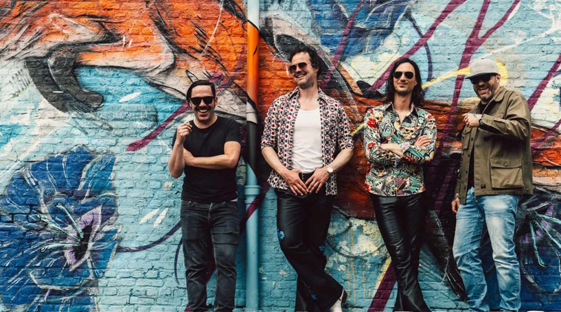 BEATEN BY HIPPIES © Dries Hermans