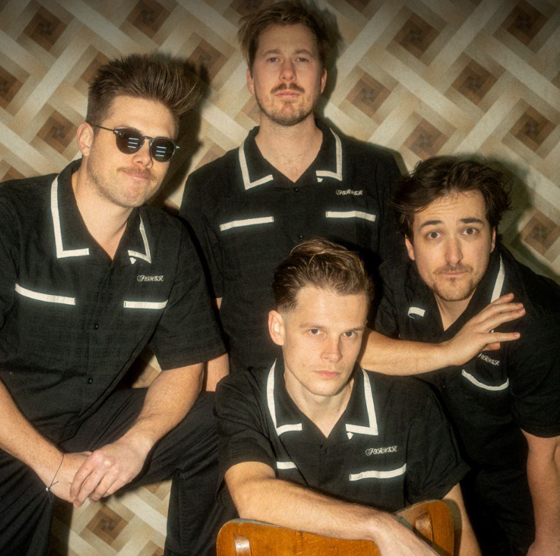 KOMISAR © Sannenuyts.fotografie