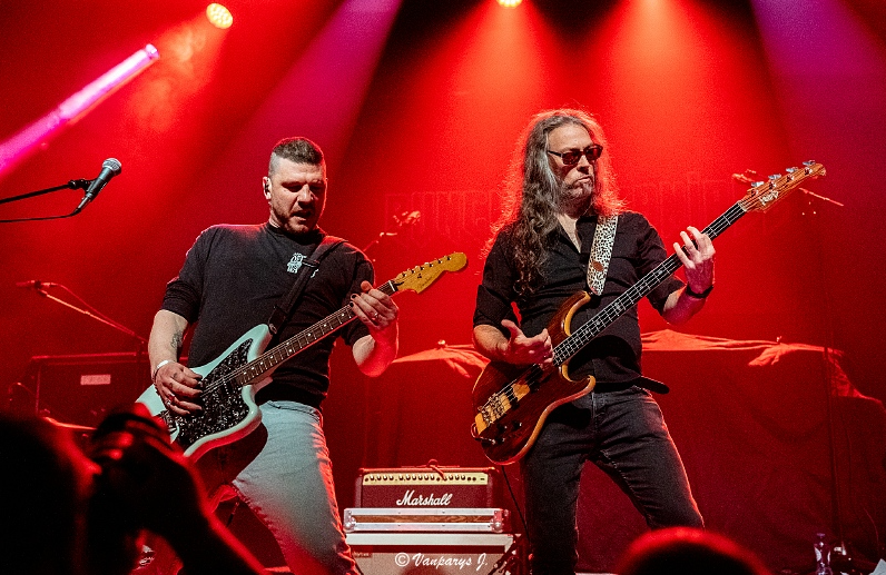 BUNCH OF MANIACS © Johan Vanparys