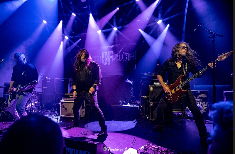 BUNCH OF MANIACS © Johan Vanparys