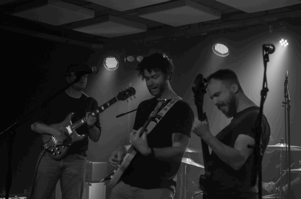 HOUSEHOLDING © HOUSEHOLDING