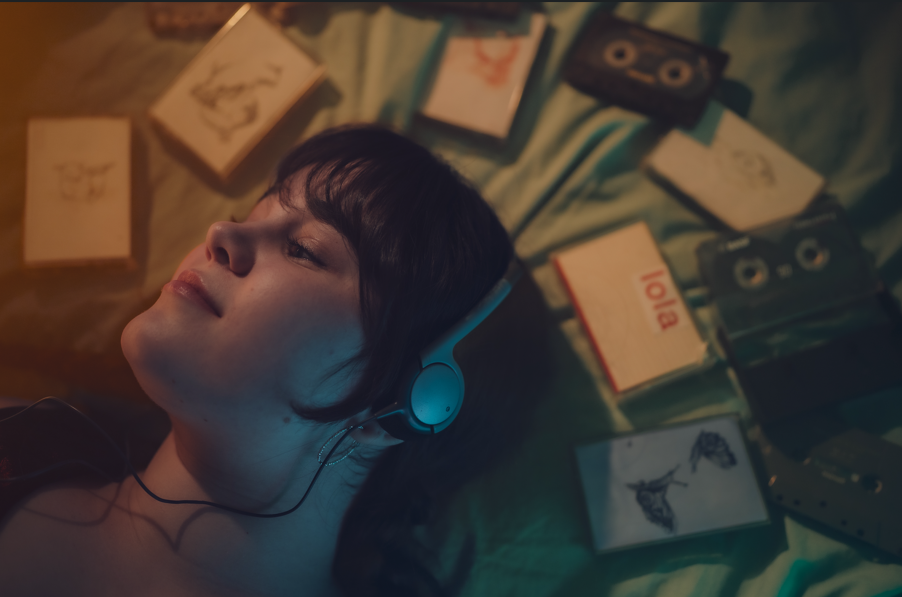 LOLA VAN DERPLAS © LOLA VAN DERPLAS