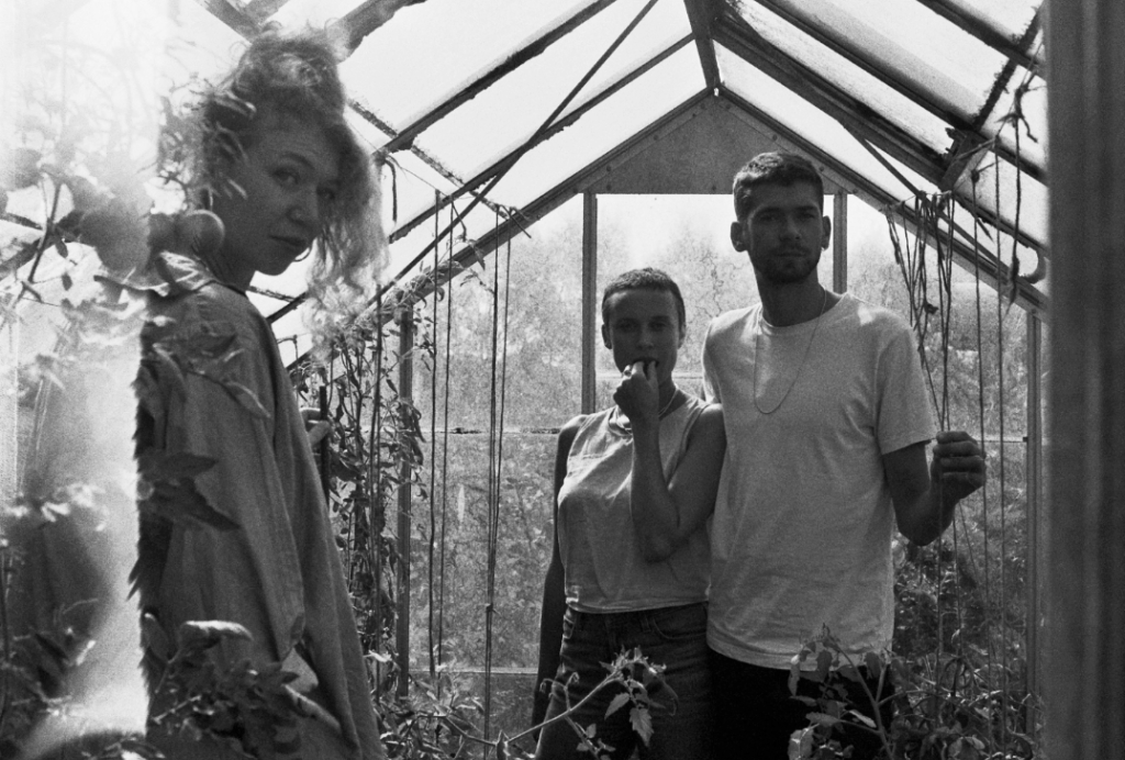 WHOMAN © Capitane Records