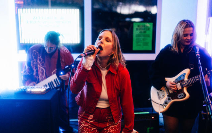 LIL ALIA © Emiel Viellefont